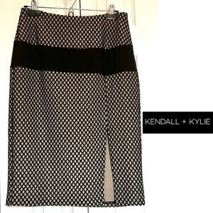 Kendall&Kylie Textured Stretch Pencil Skirt with Front Slit Size Large